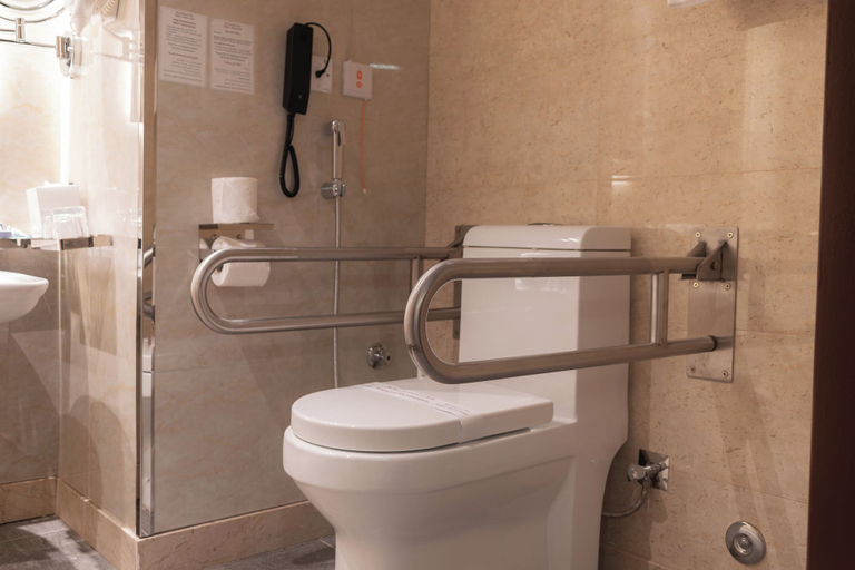 Bathroom 5, Best Western Plus Jeddah Hotel Madinah Road, Jeddah