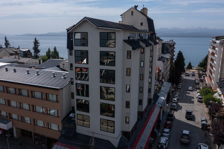 Others 3, AMERICAN SUITES, Bariloche
