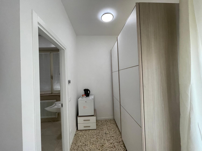 Others 2, Joys House, Bergamo