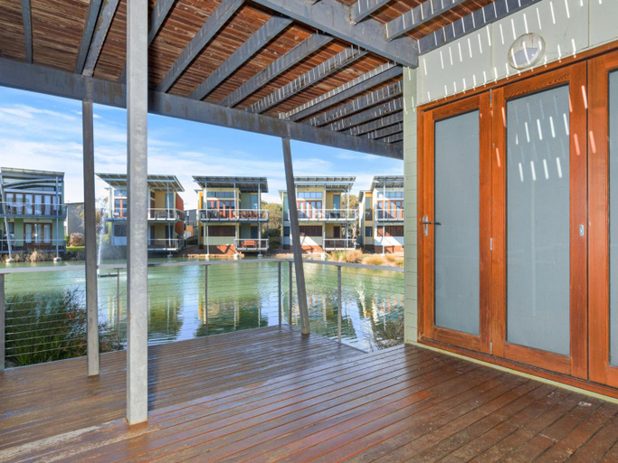 Others 4, Large Villa, overlooking lagoon close to the pool., Yankalilla