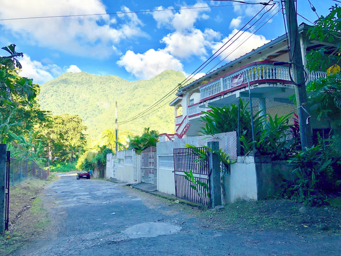 Exterior & Views 2, Diamondview