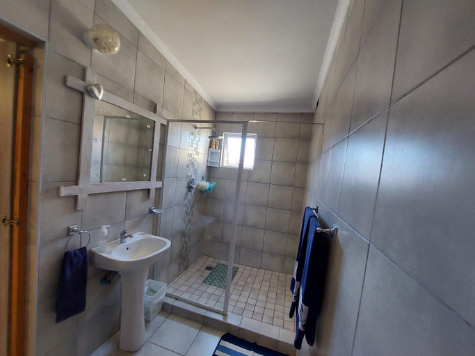 Others 3, Lyn's Self Catering, Swakopmund