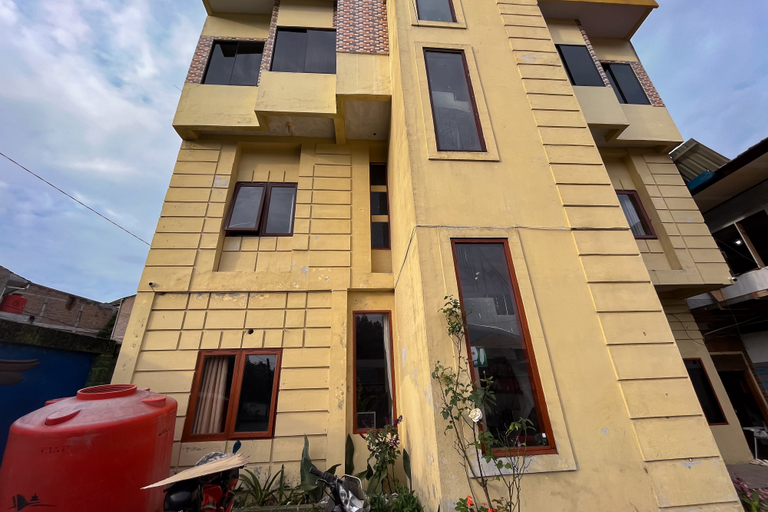 Exterior & Views 2, RedDoorz @ Serdika Pavilion Berastagi, Karo