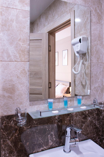 Bathroom 3, ALOFT, Kazbegi
