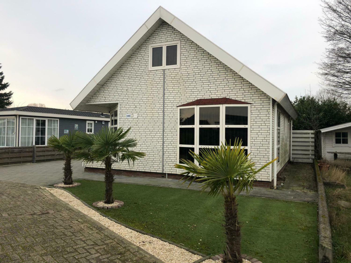 Exterior 10