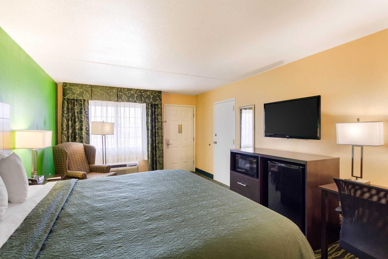 Bedroom 8
