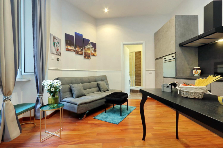 Others 2, 4BNB - Otranto Vatican Apartment, Rome