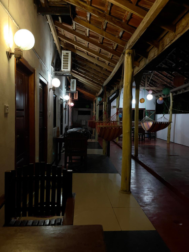 4, Romance in Bey, Pothuvil