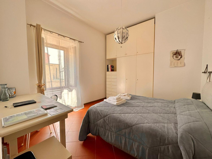 Others 4, B&B Frori, Sassari