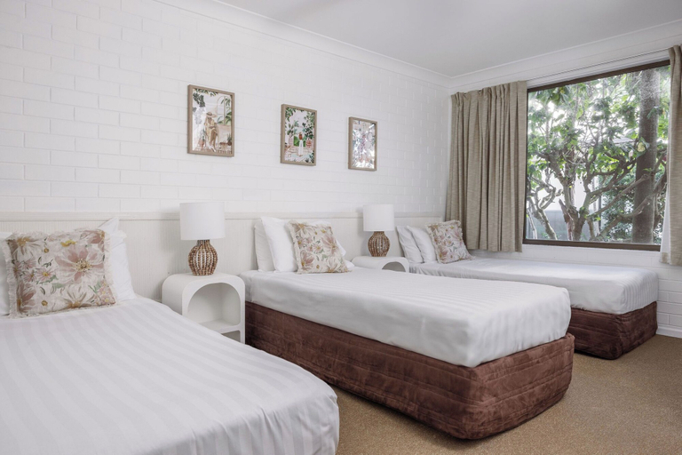 Bedroom 5, Main Beach Apartments, Byron