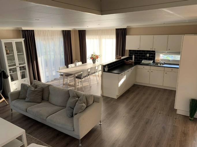 Dining Room 22