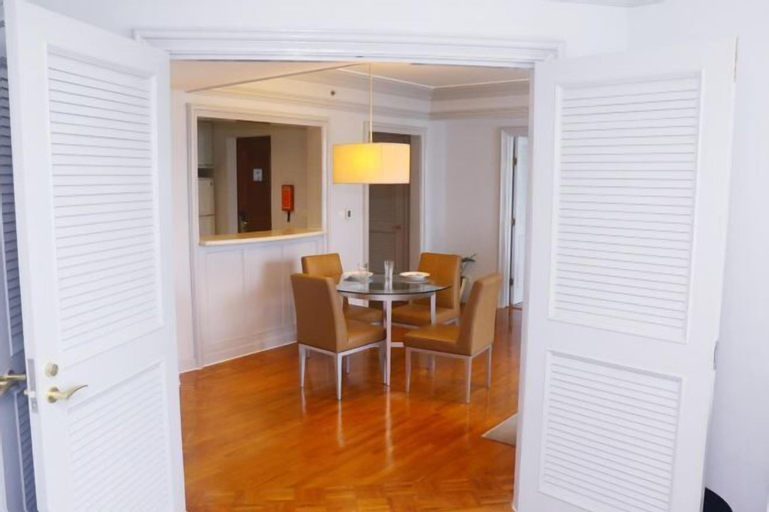 Dining Room 21