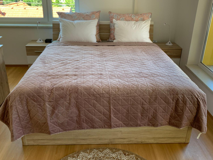 4, Apartmaji Prʼ nas, Laško