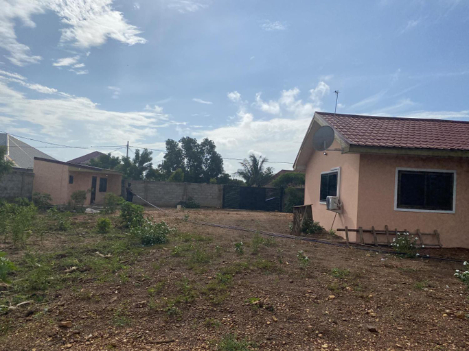 Others 5, Oyibi New furnished house - Charming 3 Bedroom, Tema