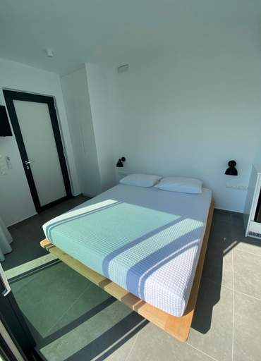 Others 4, Lefko Apartments, Crete