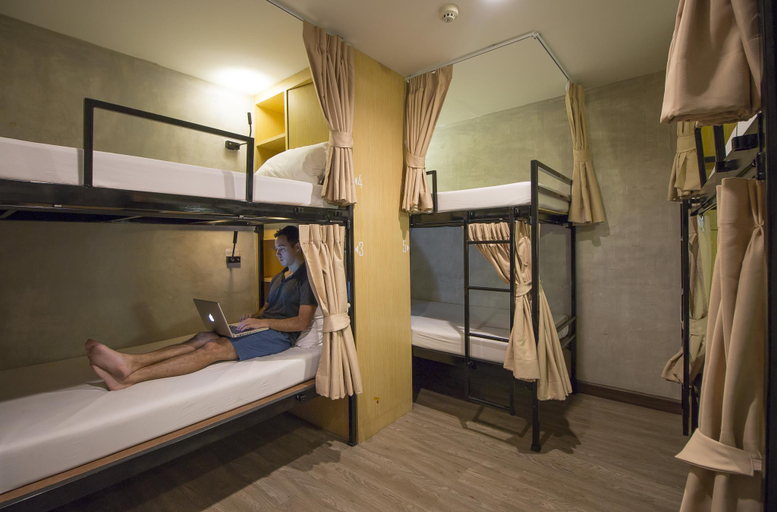 Bedroom 27