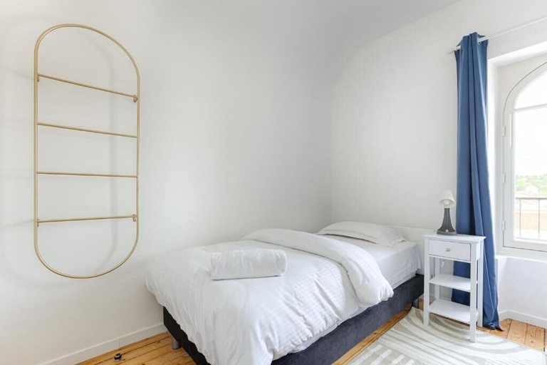 Bedroom 3, Le Magnolia - Proche de Disneyland, Seine-et-Marne