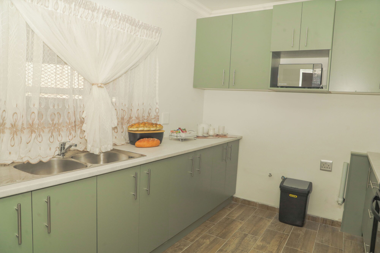 Others 4, Rainbow Palace BnB, Mangaung