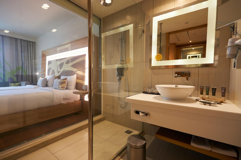 Bathroom 10