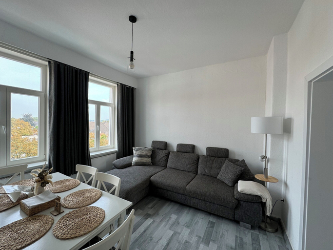 Room 3, 4 room new apartment center contactless, Region Hannover