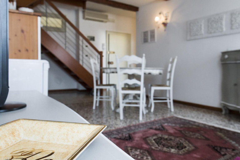 Room 3, Accademia Charm 5 by Wonderful Italy, Venezia