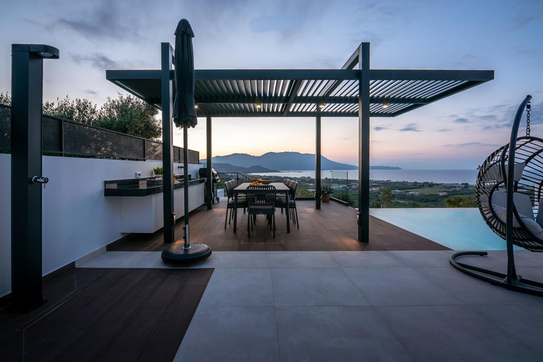 Others 3, Villas Phos and Kallos, Crete