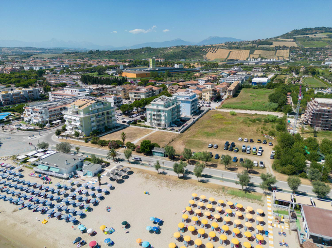 Others 4, AltoMare - VIBRA, Teramo