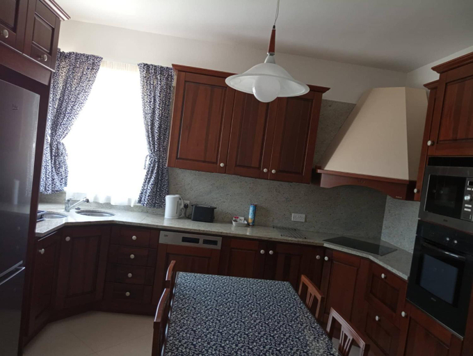 Others 4, 3 Bed Modern Air-conditioned Apartment with Roof Terrace - Ample Parking