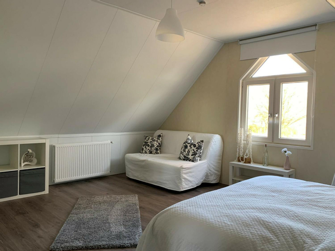 Bedroom 13