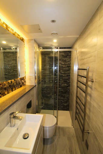 Bathroom 3, Baker Street Apartments by Viridian Apartments, London