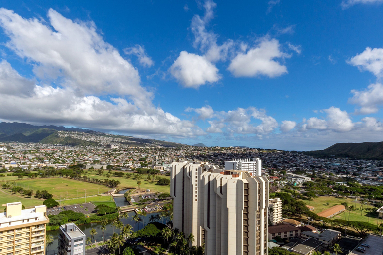 Exterior & Views 2, High Floor Mountain View Condo with 2 Beds and Parking, Honolulu
