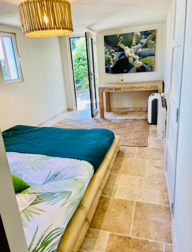 3, Villa Les Alyzes, Var