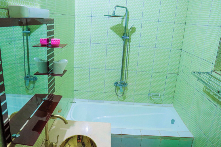 Bathroom 3, New Hotel Sossa, Cotonou