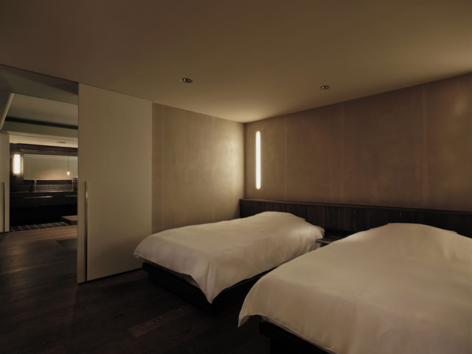 Bedroom 5, Hanamurasaki, Kaga