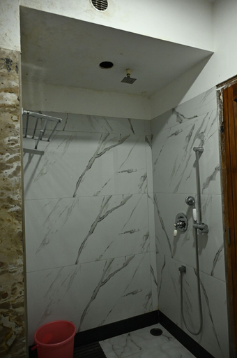 Bathroom 3, Hotel Rime Vista, Jaipur
