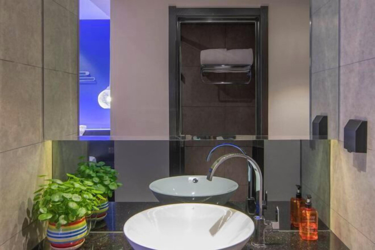 Bathroom 4, Orange Hotel (Zhengzhou Hongzhuan Road), Zhengzhou