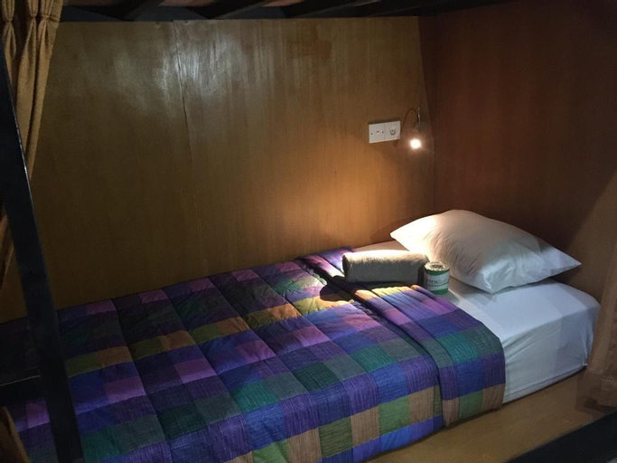 Bedroom 25