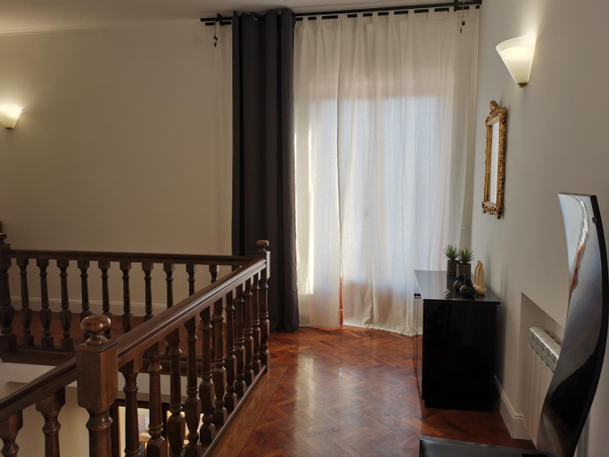 Others 5, Villa Flora Affittacamere, La Spezia