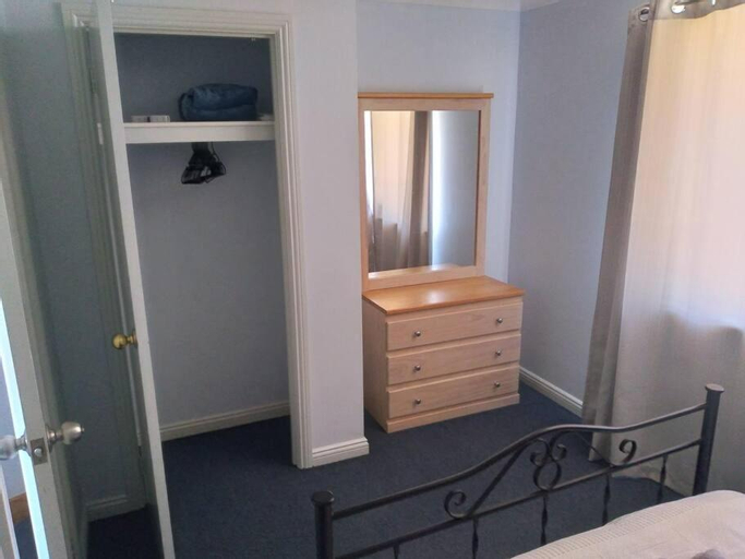 Bedroom 3, Cosy 2 bedroom Unit in a secure gated complex, Kalgoorlie/Boulder