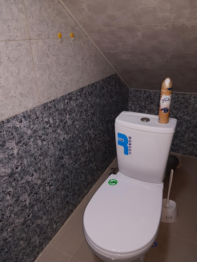 Bathroom 1, ECO guest house
