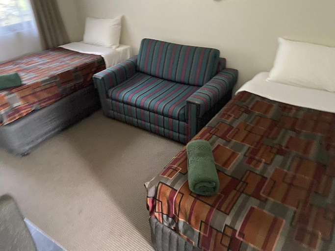 Others 5, Orbost Country Man Motor Inn, E. Gippsland - Orbost