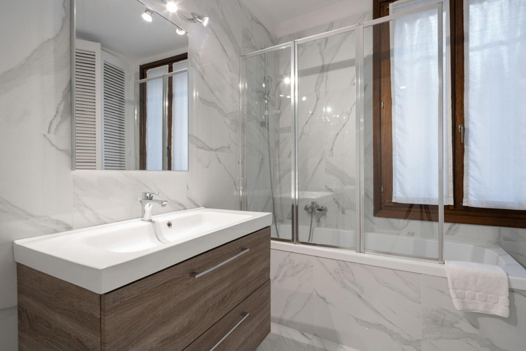 Room 3, San Marco Square With Terrace by Wonderful Italy, Venezia