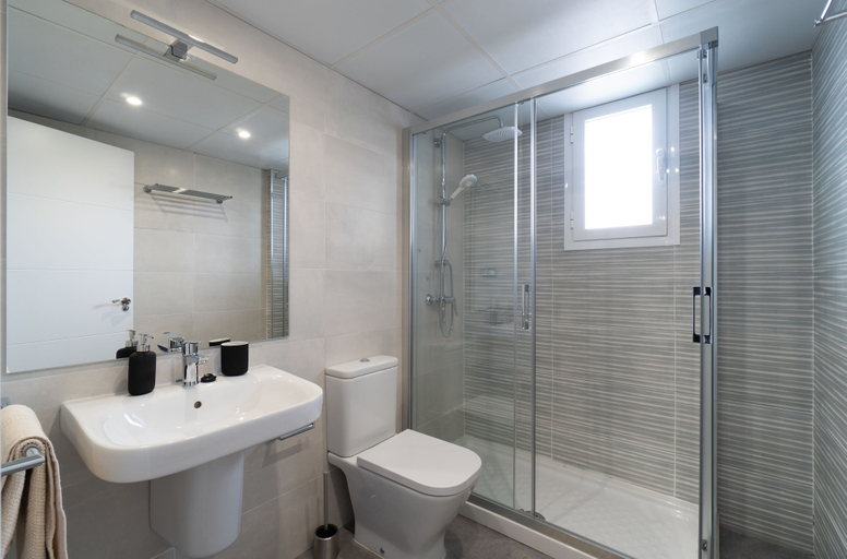 Bathroom 4, Sur Suites La Dorada, Málaga