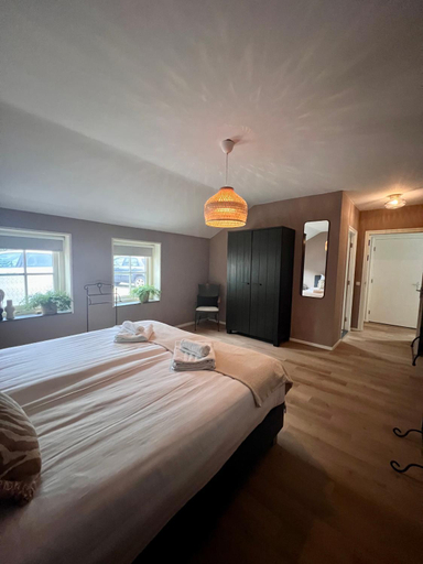 Others 4, Pleasant Holiday Home in Noordwijk aan Zee with Terrace, Noordwijk