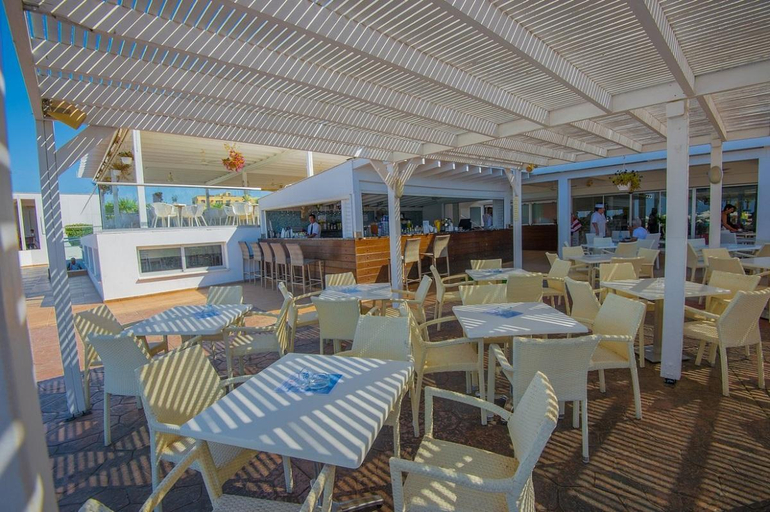 Food & Drinks 5, Marlita Beach Hotel Apartments