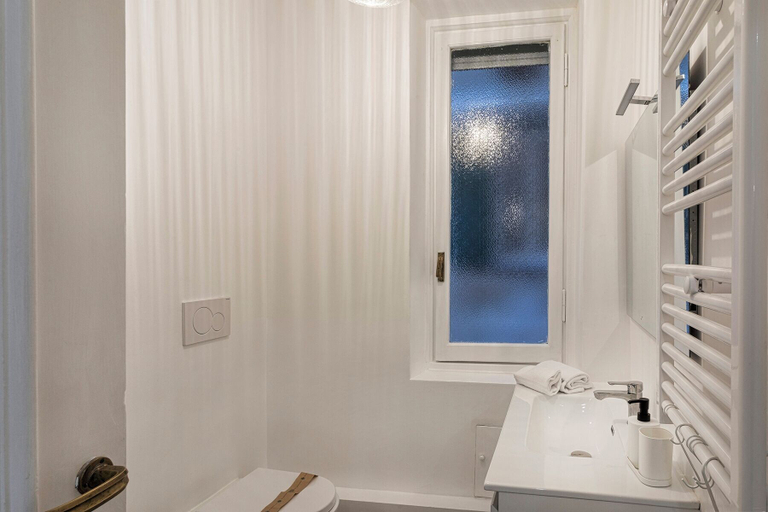 Others 4, Nice Apartment Near the Cathedral, Genova