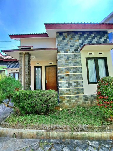 Exterior 5