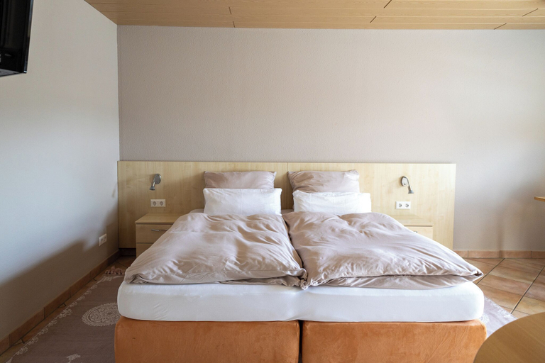 Bedroom 4, Gästehaus Juhl, Zollernalbkreis