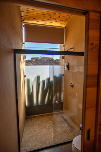 Bathroom 3, Mexico en la Piel, Ensenada