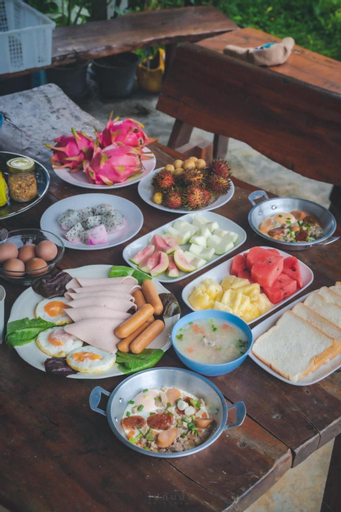 Food & Drinks 5, Naradi Huel Resort, Khao Phang Ma, Wang Num Khiaw